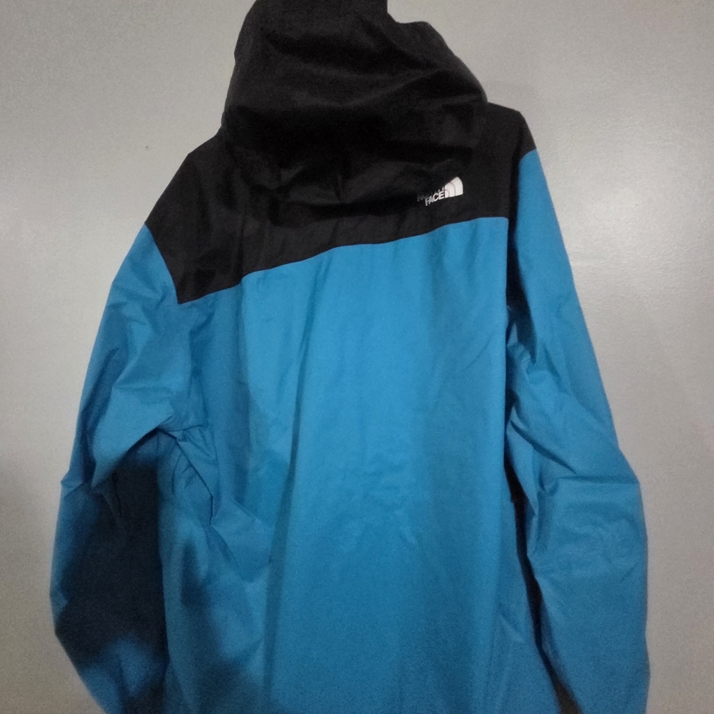 The North Face Men's Teal and Black Venture 2 Jacket - Picture 4 of 5